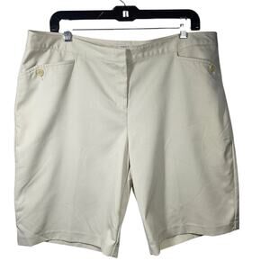 IZOD Women's Beige Golf Chino Shorts Size 16